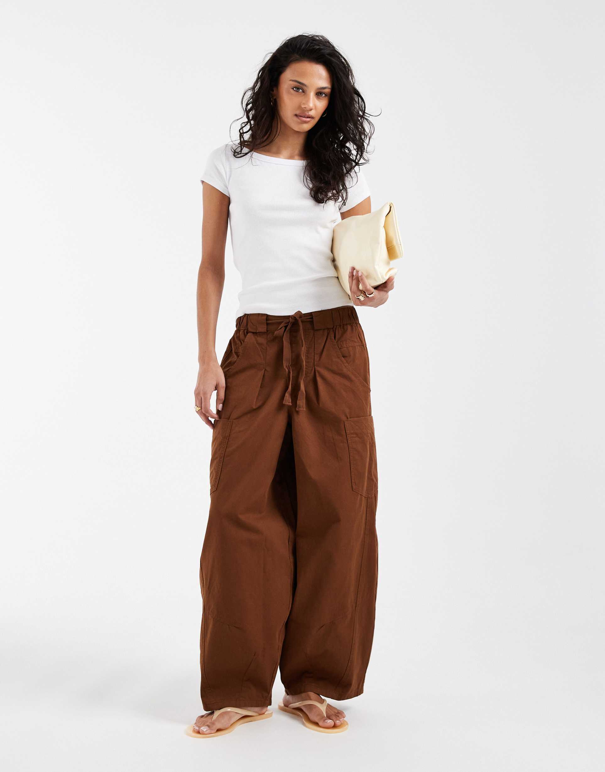asos design pull on barrel pants in chocolate