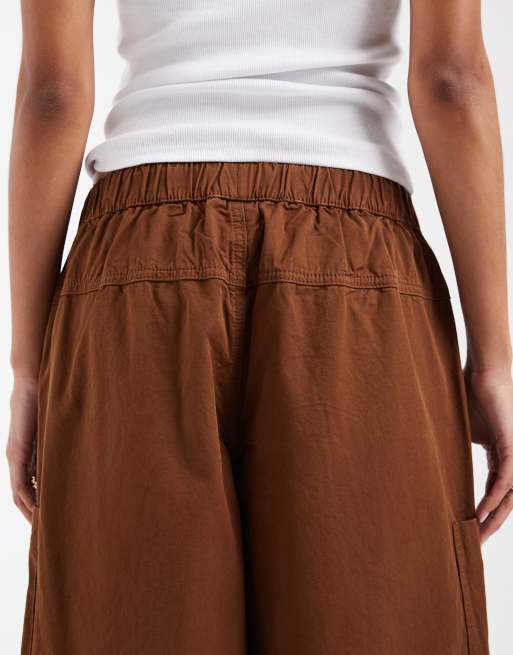 ASOS DESIGN pull on barrel trousers in chocolate, 4 of 5