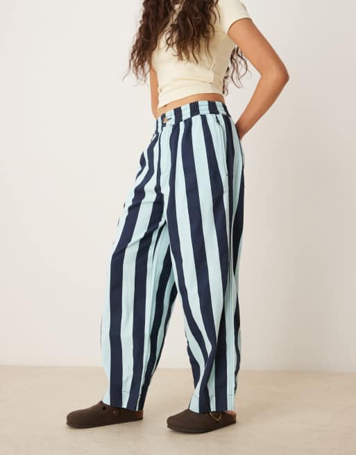 ASOS DESIGN pull on barrel trousers in navy deckchair stripe, 3 of 5