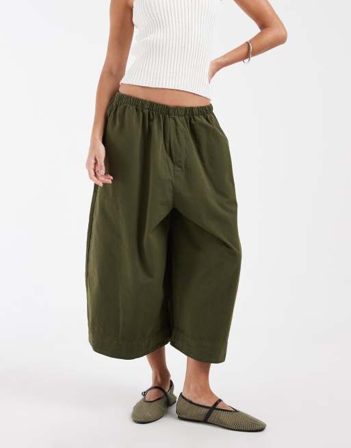 ASOS DESIGN pull on bermuda shorts in khaki, 4 of 5
