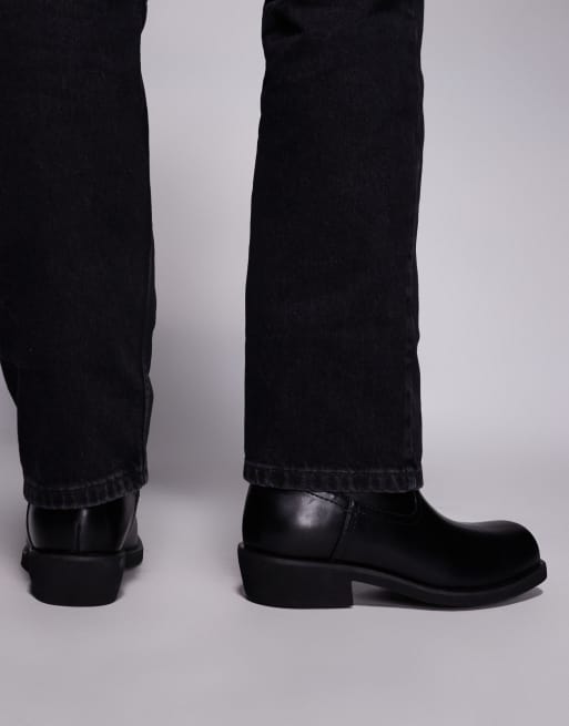 ASOS DESIGN pull on boots in black with contrast edges, 3 of 4