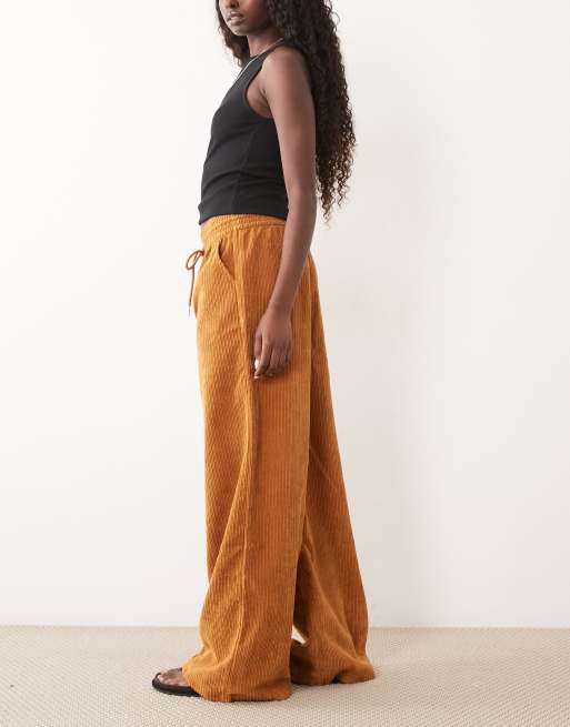 ASOS DESIGN pull-on-bukser med bred benvidde i camel fløjl, 2 af 5