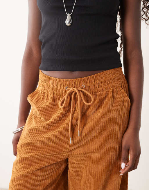 ASOS DESIGN pull-on-bukser med bred benvidde i camel fløjl, 3 af 5