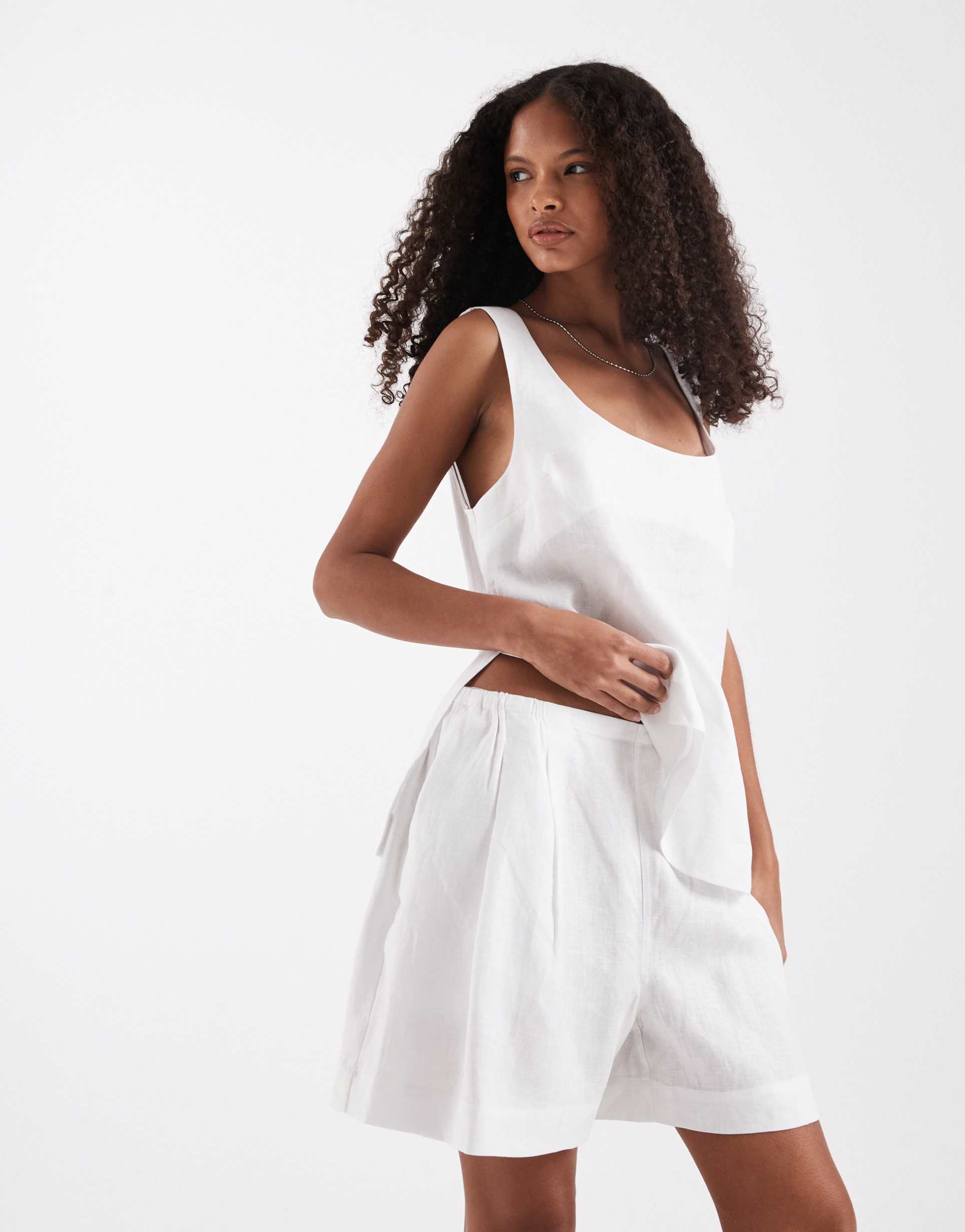 asos design pull on linen shorts in white