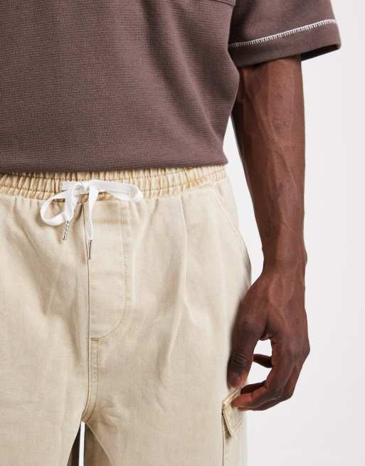 ASOS DESIGN pull on loose denim cargo jorts in beige , 4 of 5