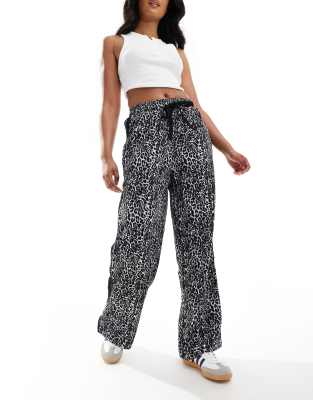 Asos Design Petite Pull On Pants With Contrast Panel In Mono Animal Print-multi