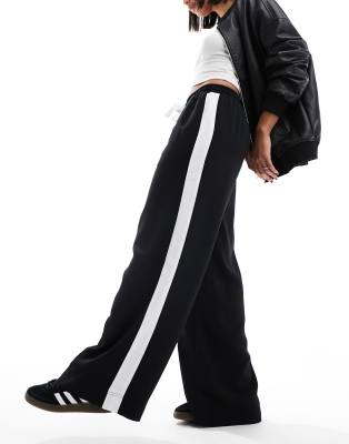 Asos Design Pull On Pants With Contrast Panel In Black-brown