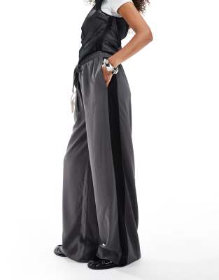 Asos Design Pull-on Pants With Contrast Panel In Charcoal-gray