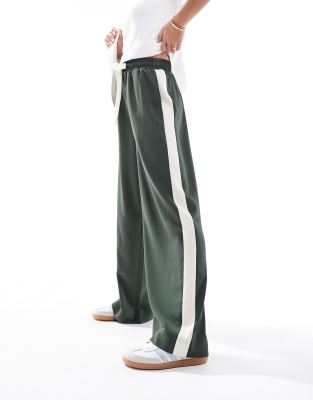 ASOS DESIGN PULL ON PANTS WITH CONTRAST PANEL IN GREEN