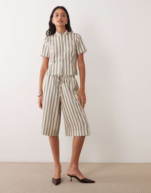 ASOS DESIGN - Pull-on-bermudashorts i satin med multifarvede striber - Del af sæt, 3 af 3