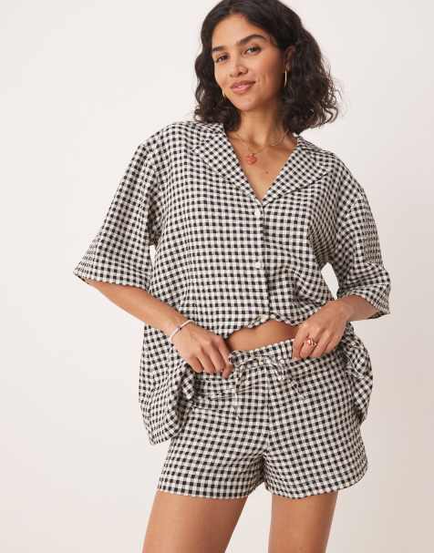 ASOS DESIGN pull on short in mono gingham