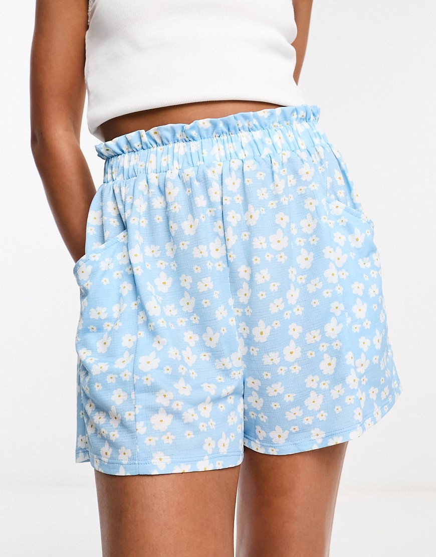 ASOS DESIGN pull on short with pockets in blue ditsy-Multi