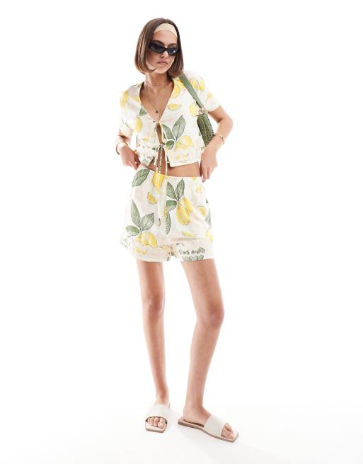ASOS DESIGN pull on short with rik rak trim in lemon print, 3 of 5