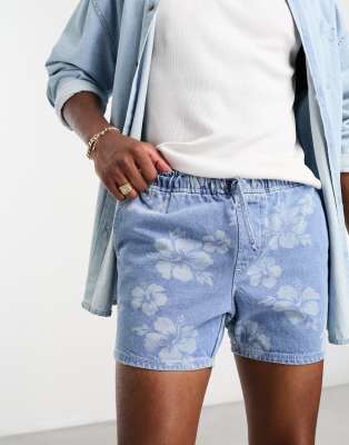 Asos Design Pull On Shorter Length Denim Shorts In Flower Print-blue