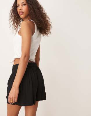 ASOS DESIGN pull on shorts in black