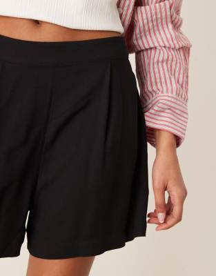 ASOS DESIGN pull on shorts in black