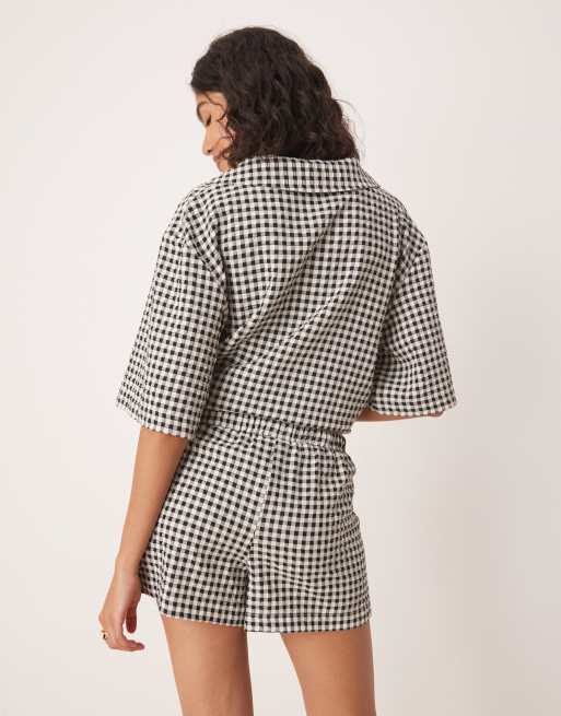 ASOS DESIGN pull on shorts in mono gingham, 4 of 5