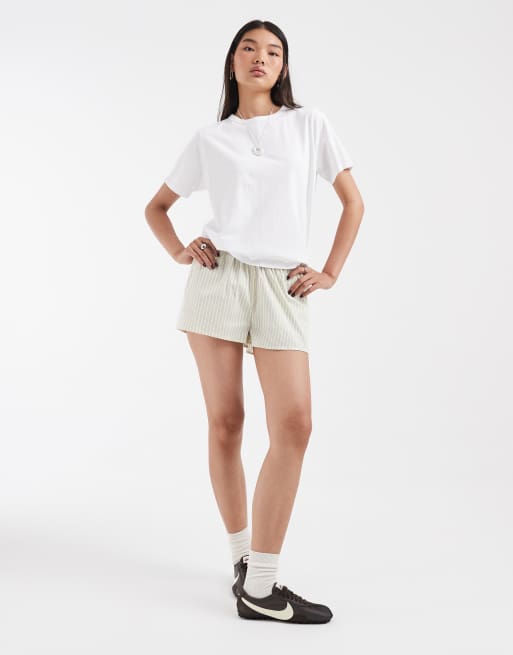 ASOS DESIGN pull on shorts in yellow stripes, 3 of 5