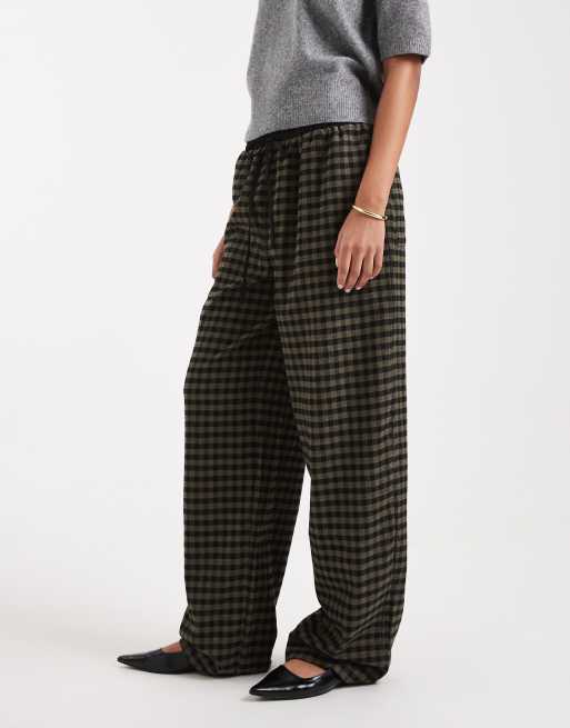ASOS DESIGN pull on tie waist barrel trousers co-ord in black & khaki check, 3 of 4