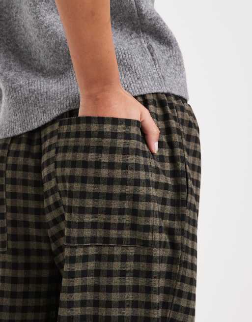 ASOS DESIGN pull on tie waist barrel trousers co-ord in black & khaki check, 4 of 4