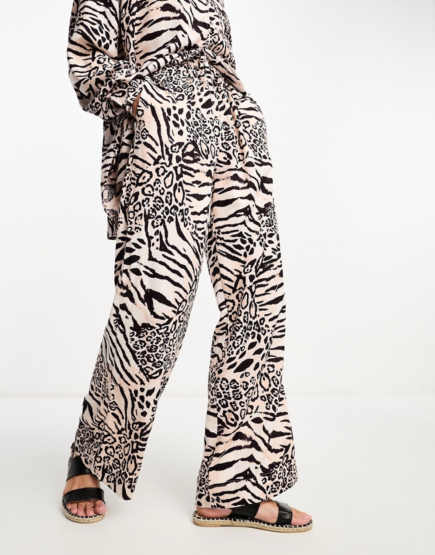 ASOS DESIGN pull on trouser with linen in animal print co-ord-Multi