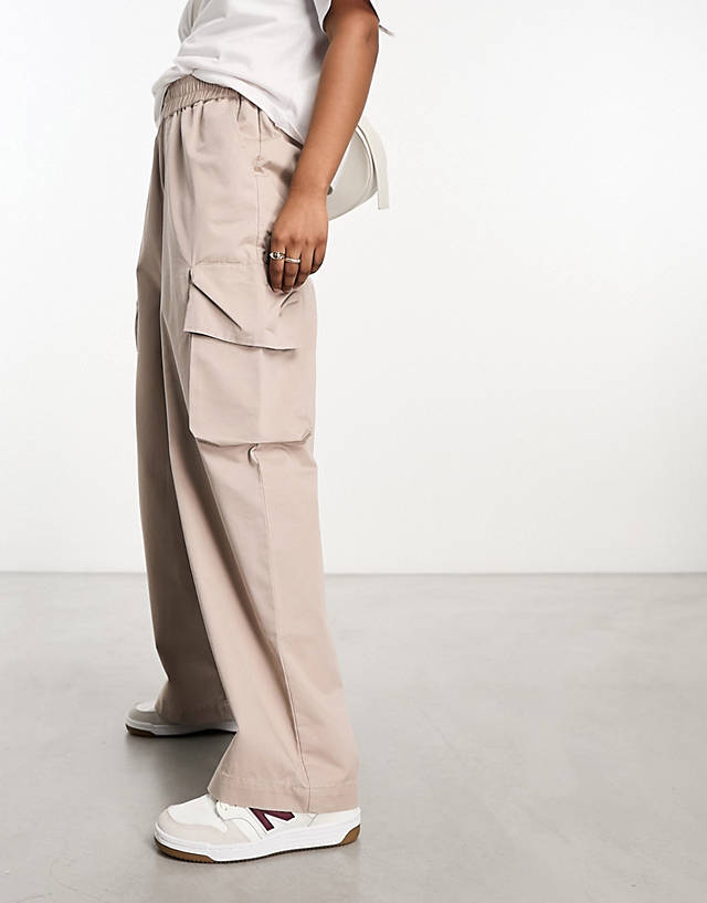 ASOS DESIGN - pull on trouser with pockets in sand