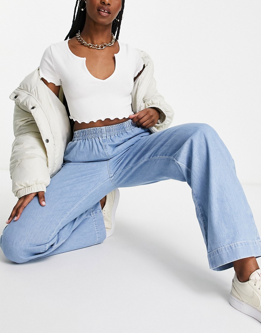 ASOS DESIGN pull on wide leg jeans in brightwash-Blues