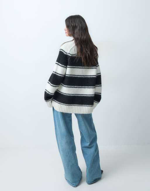ASOS DESIGN - Pull oversize duveteux à rayures - Noir et blanc, 4 de 4