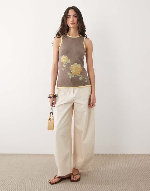 ASOS DESIGN - Pull sans manches en maille avec broderies fleuries au point de croix - Marron, 2 de 4