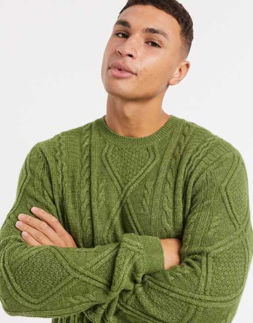 ASOS DESIGN – Pullover aus Lammwolle mit Rundhalsausschnitt und Zopfstrickmuster in Oliv