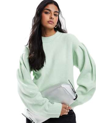 ASOS DESIGN - Pullover in Salbeigrün mit Rundhalsausschnitt und voluminösen Ärmeln