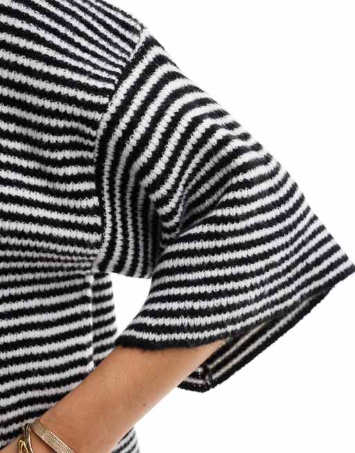 ASOS DESIGN – Puszysty dzianinowy T-shirt w wąskie paski, 3 z 4
