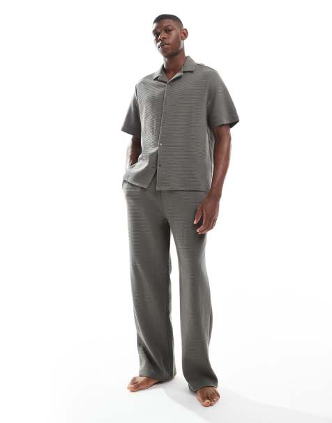 ASOS DESIGN – Pyjama in Khaki mit Waffelstruktur - view 1