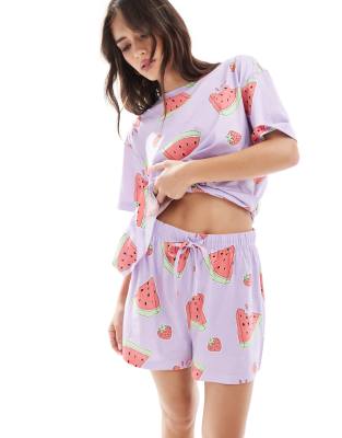 ASOS DESIGN - Pyjama in Lila mit Oversize-T-Shirt und Shorts mit Wassermelonen-Muster