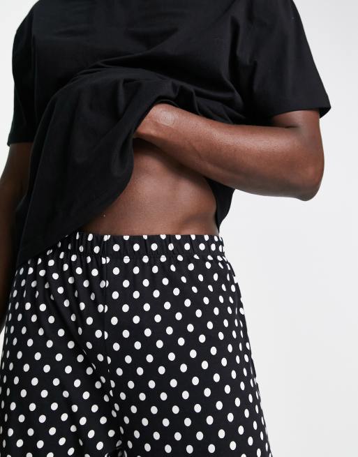 ASOS DESIGN pyjama set with t-shirt and pants in black and white spot, 3 of 4