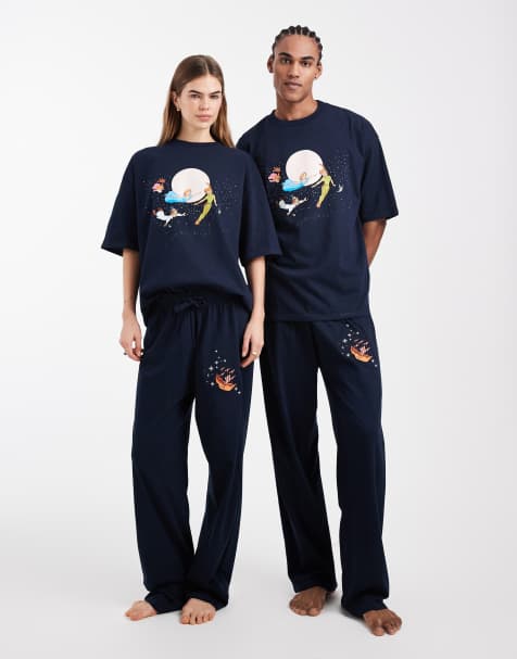 ASOS DESIGN - Pyjamaset met Disney Peter Pan-print in marineblauw - view 1