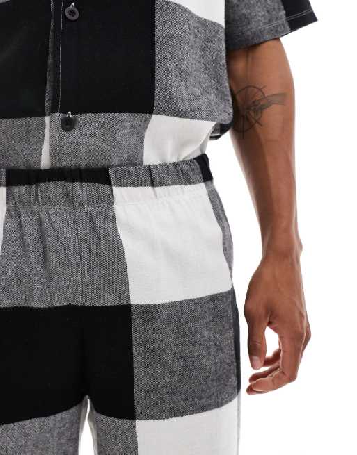 ASOS DESIGN - Pyjamaset met overhemd en broek in zwarte ruit, 3 van 4