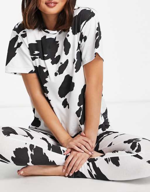 ASOS DESIGN - Pyjamaset van T-shirt en legging met abstracte print in zwart en wit
