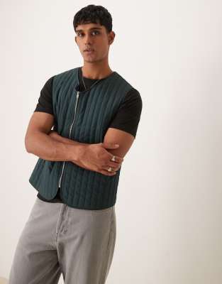 ASOS DESIGN ASOS DESIGN quilted gilet in dark green