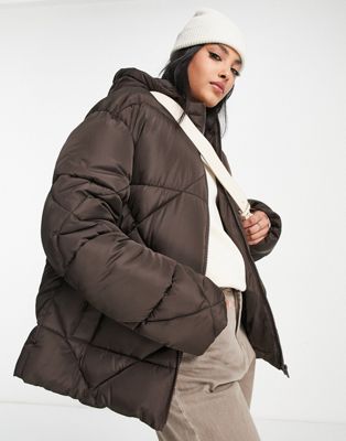 ASOS DESIGN quilted puffer jacket in chocolate