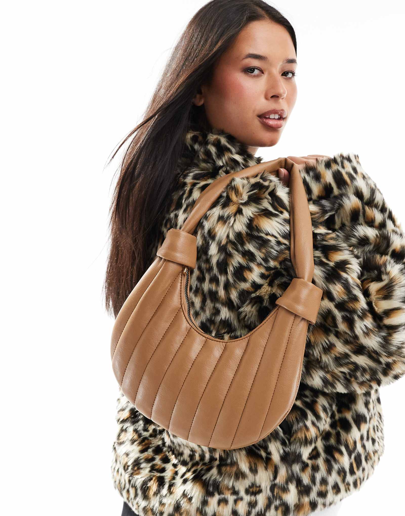 Сумка на плечо ASOS DESIGN со стеганой полоской 