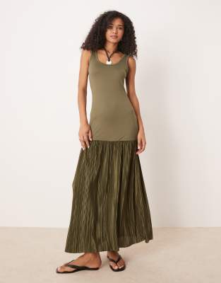 Asos Design Racer Scoop Hybrid Plisse Maxi Dress In Green
