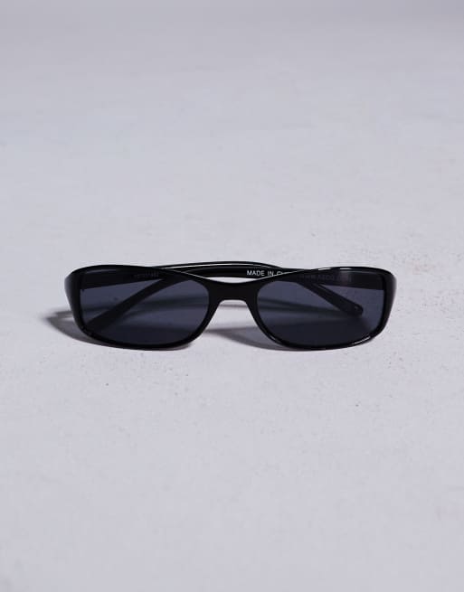ASOS DESIGN racer slim wrap sunglasses with black frames , 4 of 4