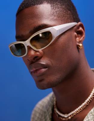 ASOS DESIGN - Racer-zonnebril in zilver met gele glazen