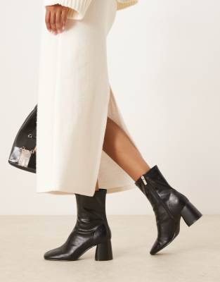 Asos Design Radar Round Toe Block Heel Boots In Black