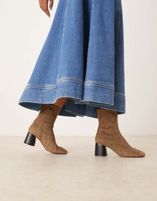 ASOS DESIGN Radar round toe block heel boots in brown
