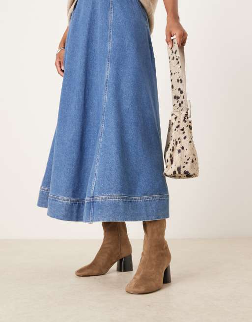 ASOS DESIGN Radar round toe block heel boots in sand suedette