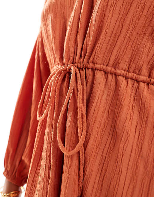 ASOS DESIGN raglan sleeve belt detail crinkle maxi dress in rust, 2 of 4