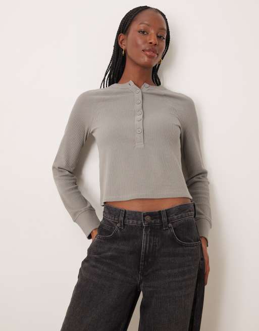 ASOS DESIGN raglan sleeve thick waffle henley in grey