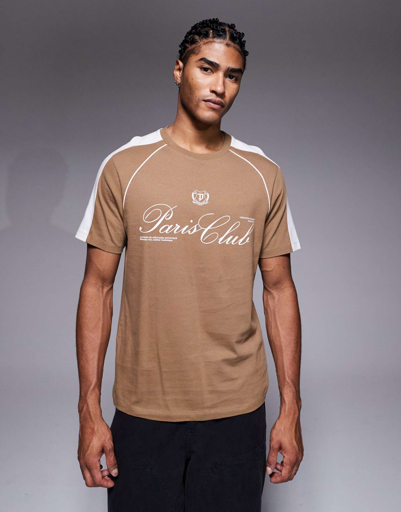 Дизайнерская футболка-реглан ASOS с изображением города и вставками светло-коричневого цвета